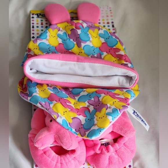 Peeps baby gift set hat bib booties nwt - Picture 2 of 2